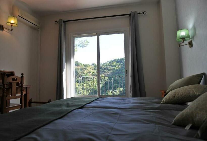 Chambre Deluxe, La Fuentecilla