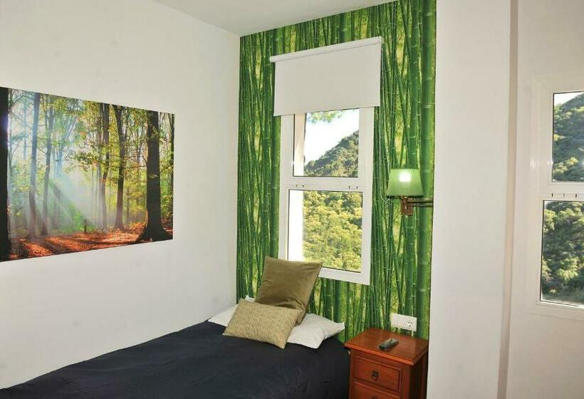 Chambre Triple Deluxe, La Fuentecilla