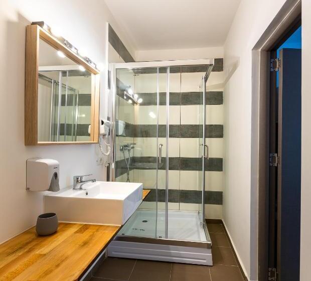 اتاق استاندارد با بالکن, Lagom