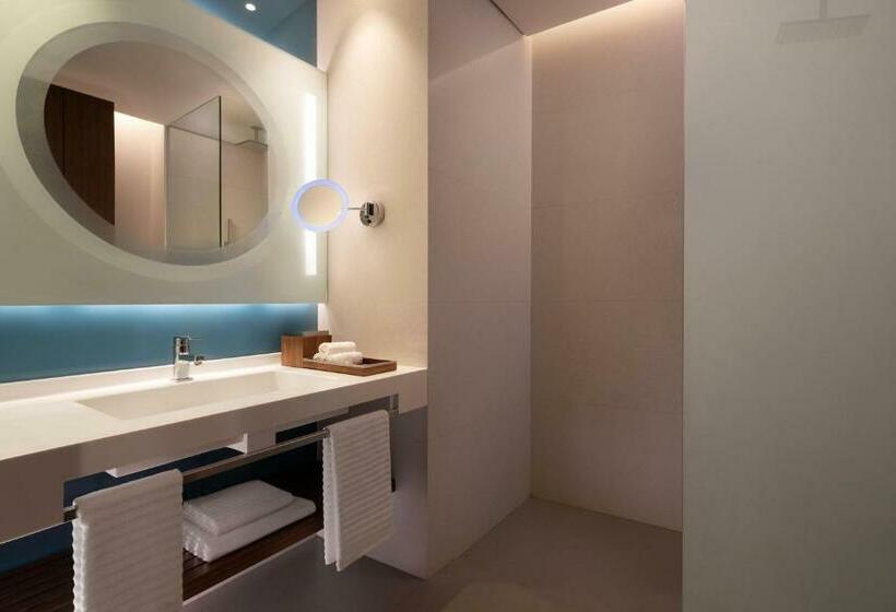 Номер Deluxe Кровать Кинг, Le Méridien Riyadh