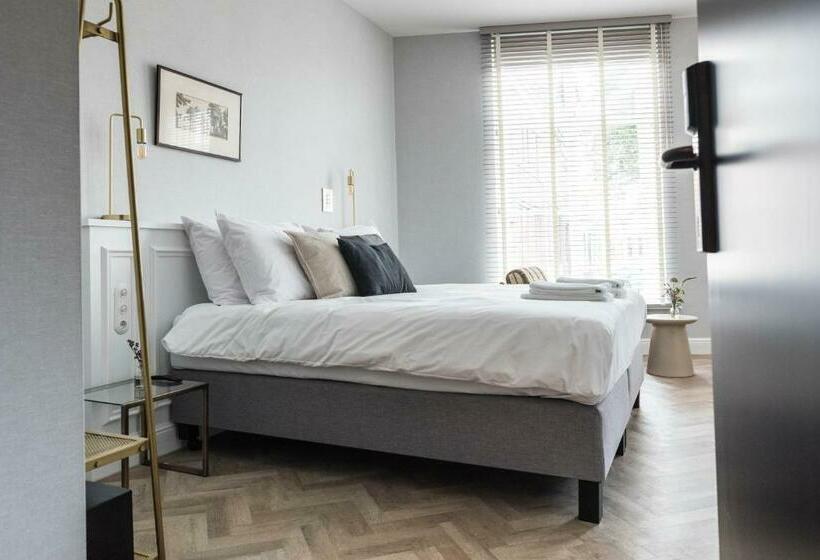 Номер Deluxe Кровать Кинг, Ysbrantsz Boutique