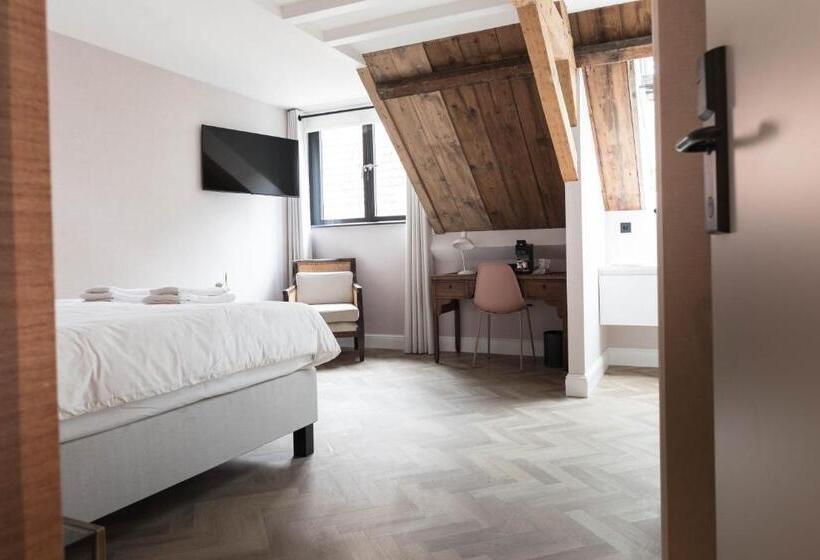 Номер Стандарт, Ysbrantsz Boutique