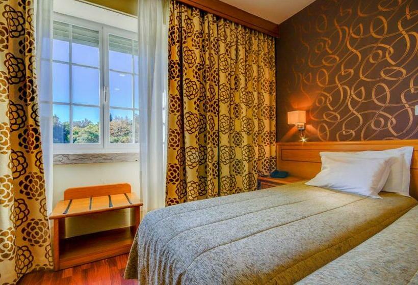 Camera Standard, Avenida Park