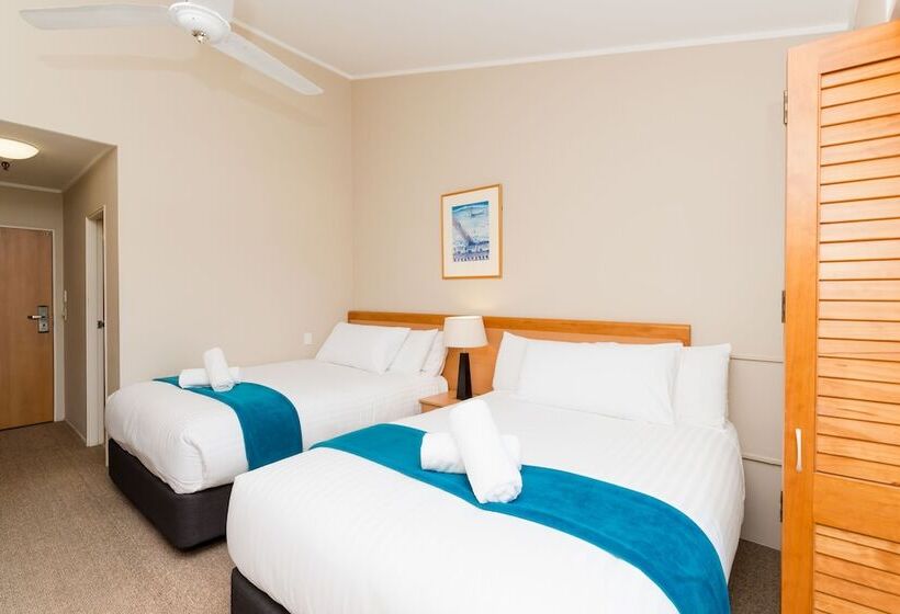 디럭스 룸 킹사이즈 침대, Copthorne Hotel & Resort Bay Of Islands