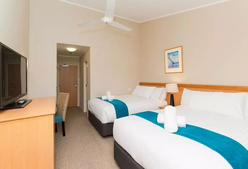 اتاق سوپریور با تخت بزرگ, Copthorne Hotel & Resort Bay Of Islands