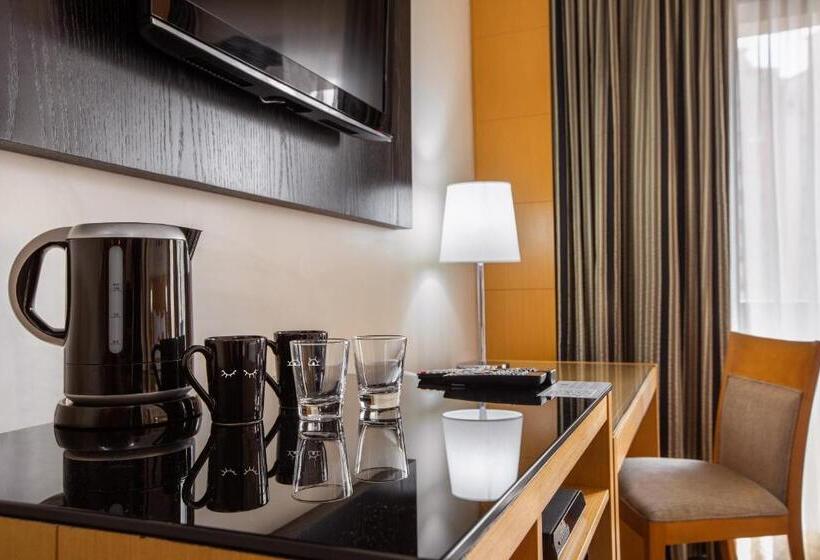 اتاق استاندارد با تخت دو نفره بزرگ, Innside By Meliá Sao Paulo Itaim