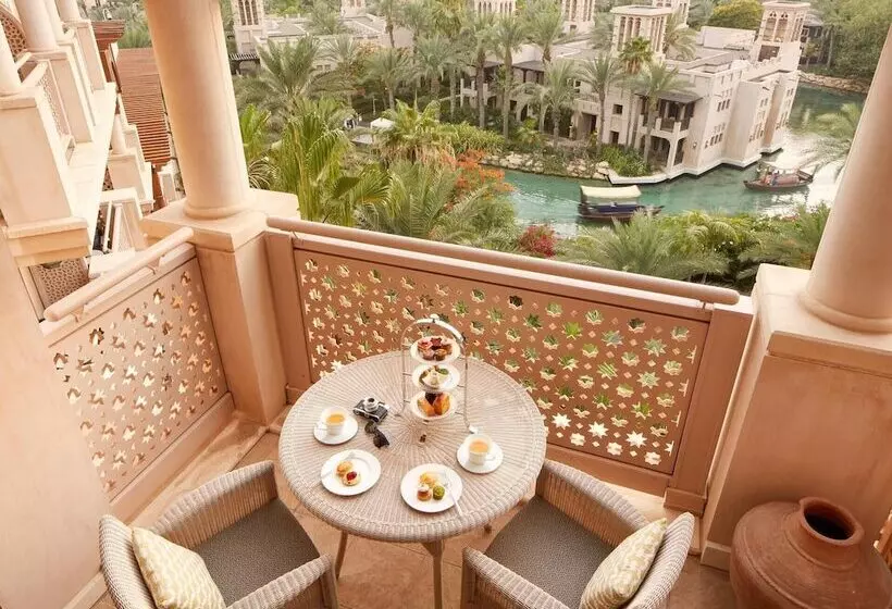 سوییت, Jumeirah Al Qasr Dubai