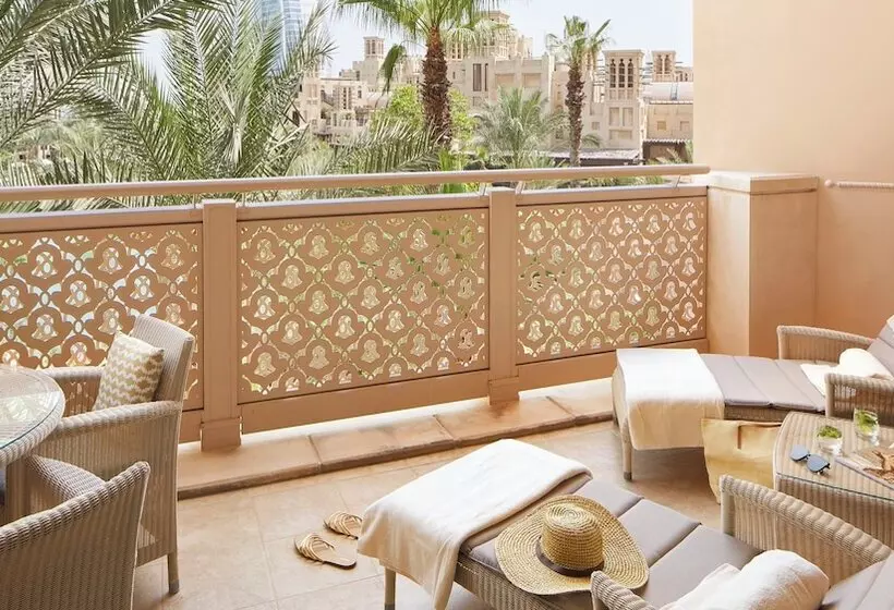 سوییت, Jumeirah Al Qasr Dubai
