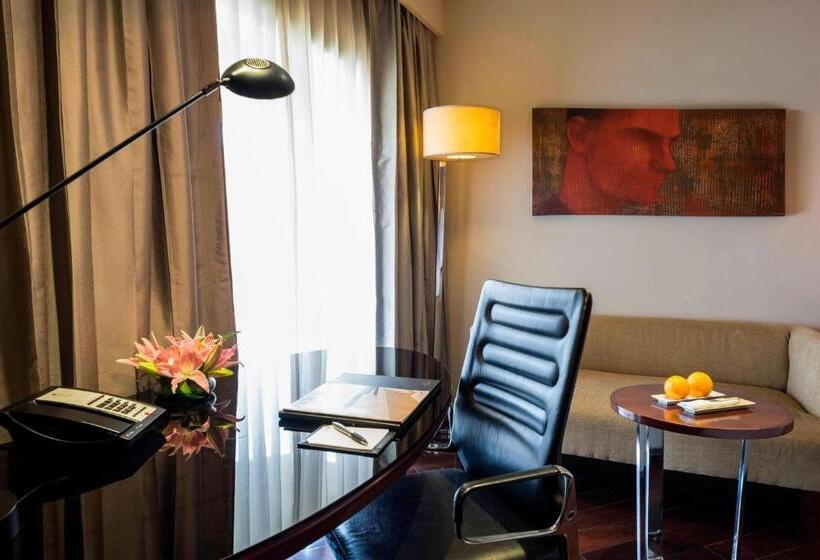 اتاق استاندارد با تخت بزرگ, Jw Marriott Mumbai Juhu