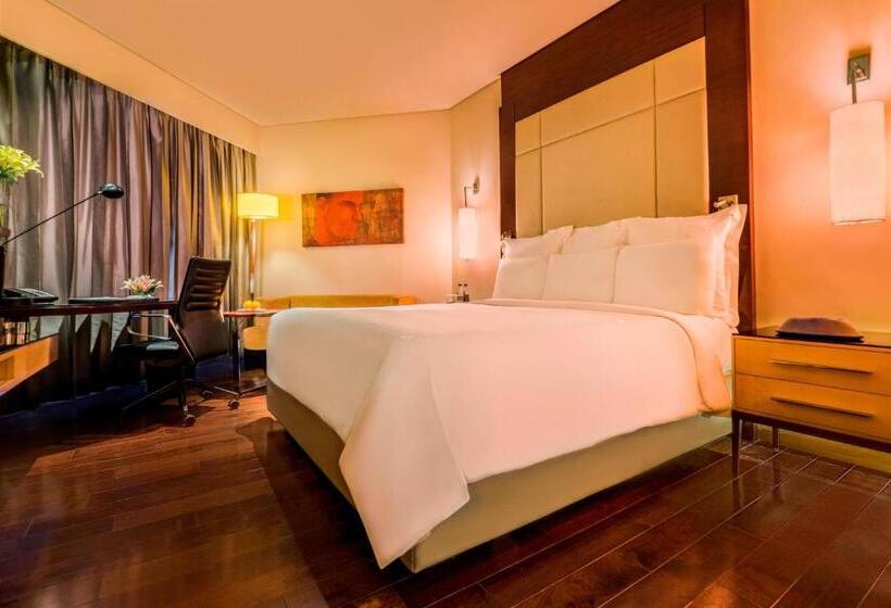اتاق استاندارد با تخت بزرگ, Jw Marriott Mumbai Juhu