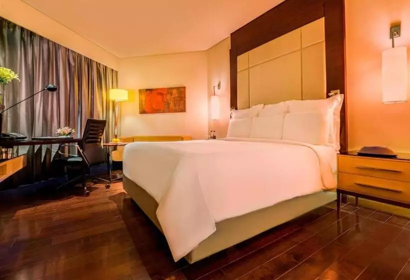キングサイズベッドのスタンダードルーム, Jw Marriott Mumbai Juhu