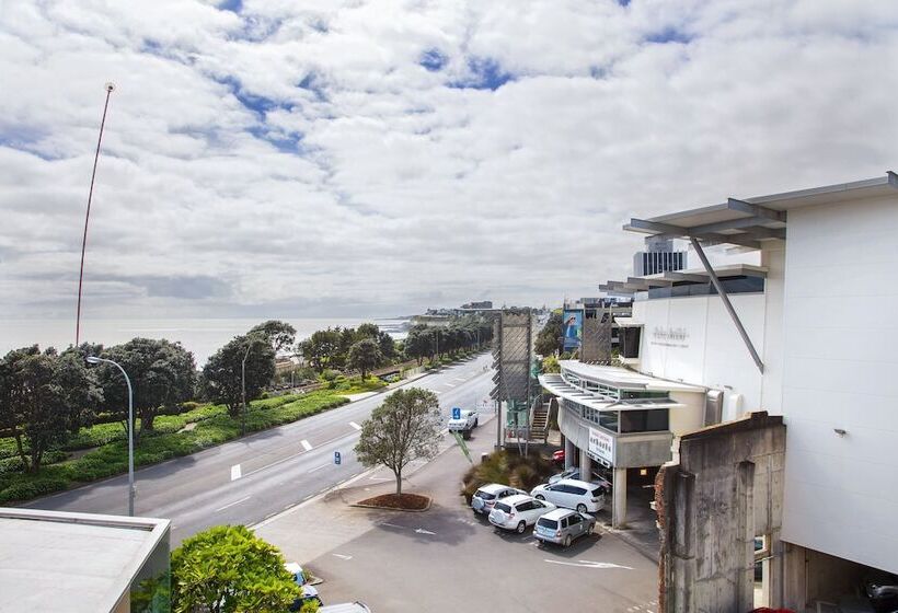 חדר דחוקס עם מיטת קינג, Millennium Hotel New Plymouth, Waterfront