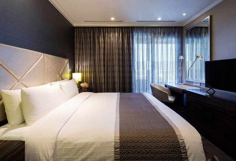 Апартаменты Superior 3 Спальни, Oakwood Premier Coex Center