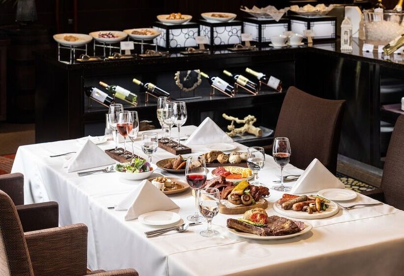 Студия Superior, Oakwood Premier Coex Center