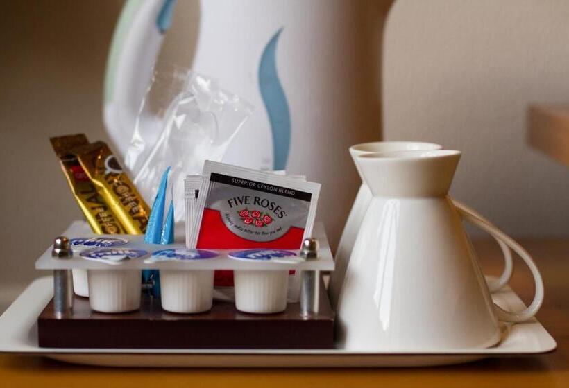 Номер Стандарт, Road Lodge Sandton