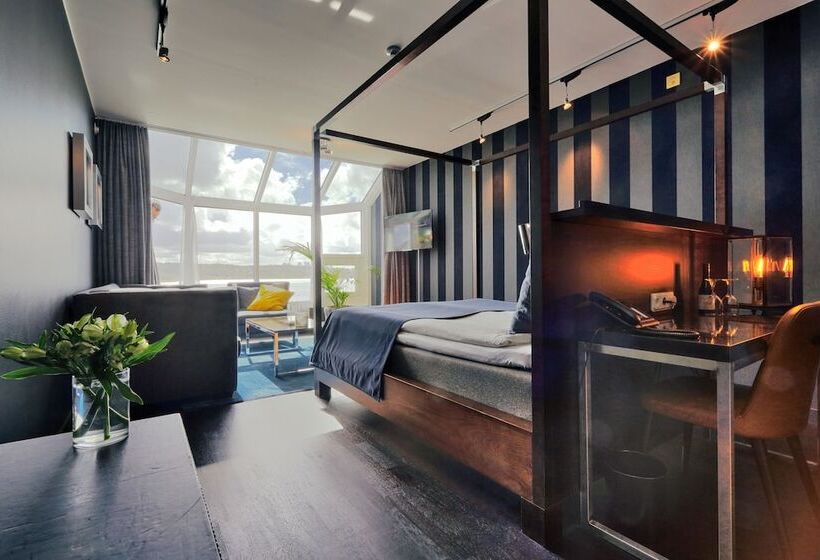 Номер Deluxe Вид на Море, Stenungsbaden Yacht Club