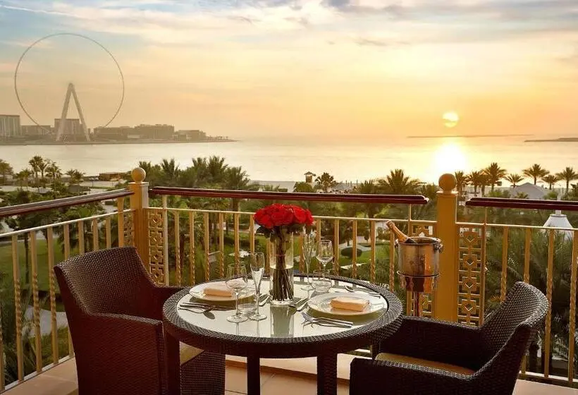 سوئیت کلوب با چشم‌انداز دریا, The Ritz-Carlton, Dubai