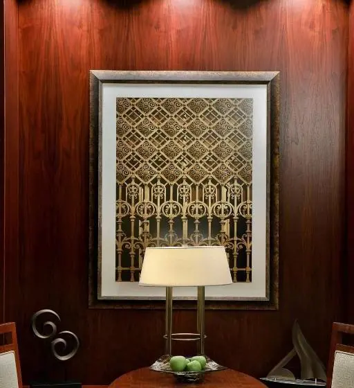 سوئیت کلوب با چشم‌انداز دریا, The Ritz-Carlton, Dubai