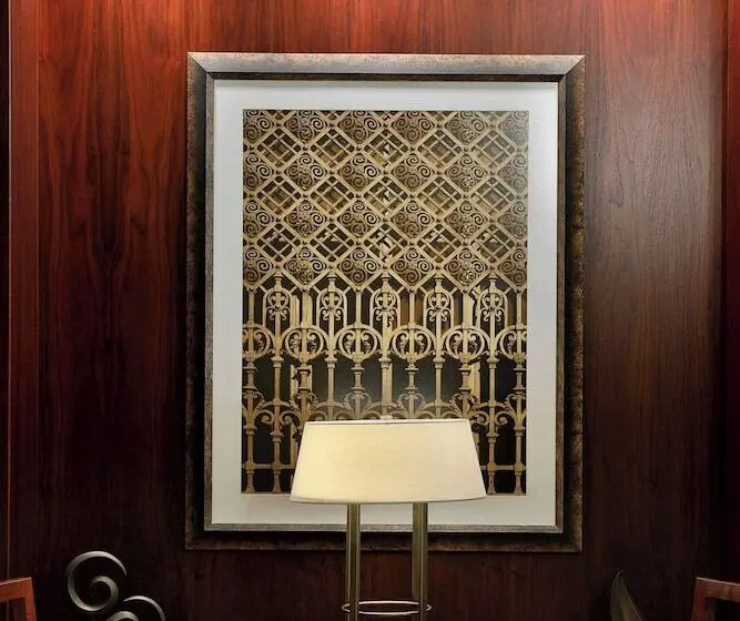 سوئیت کلاب, The Ritz-Carlton, Dubai