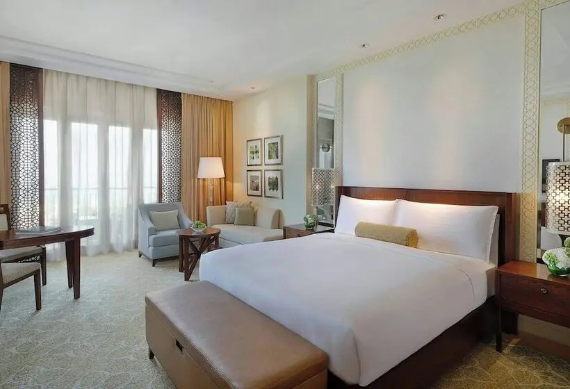 اتاق کلاب, The Ritz-Carlton, Dubai