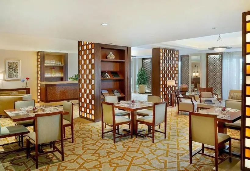 سوئیت سلطنتی 2 خوابه, The Ritz-Carlton, Dubai