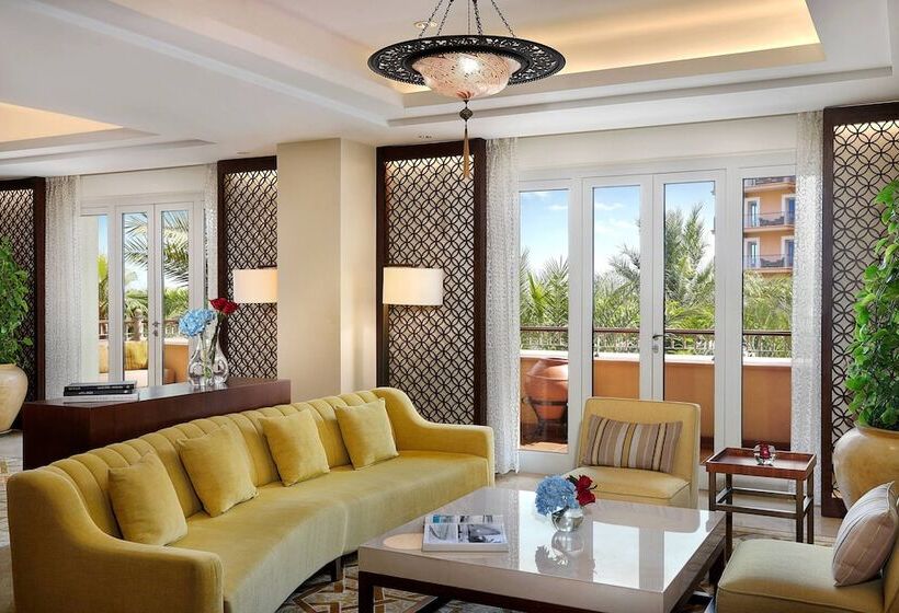 Club Room Sea View, The Ritz-Carlton, Dubai