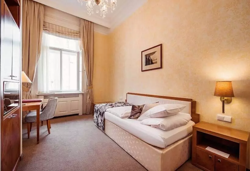 اتاق استاندارد یک نفره, Ventana Hotel Prague