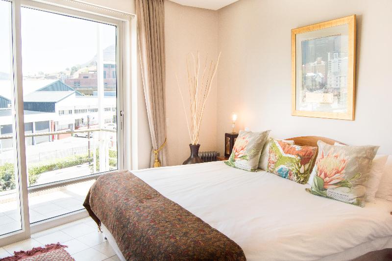 شقة ديلوكس غرفتين نوم, Waterfront Village