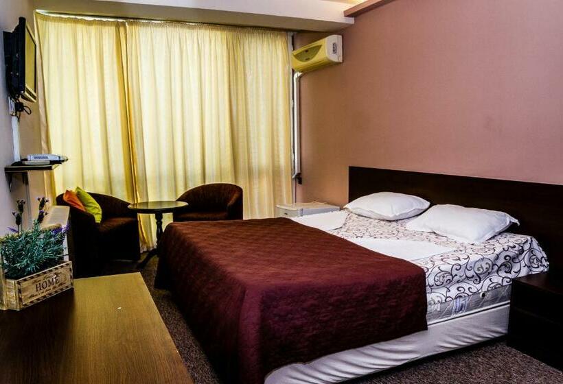 スタンダードルーム, Sezoni South Burgas