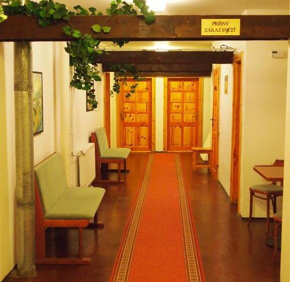 Номер Economy с общей ванной комнатой, Penzion Klopacka