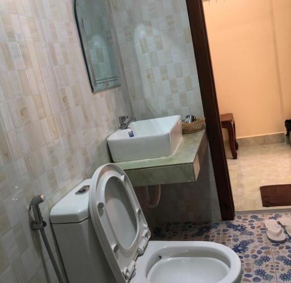 Camera Deluxe, Savet Guesthouse