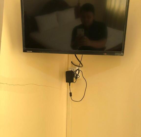 Camera Standard, Savet Guesthouse