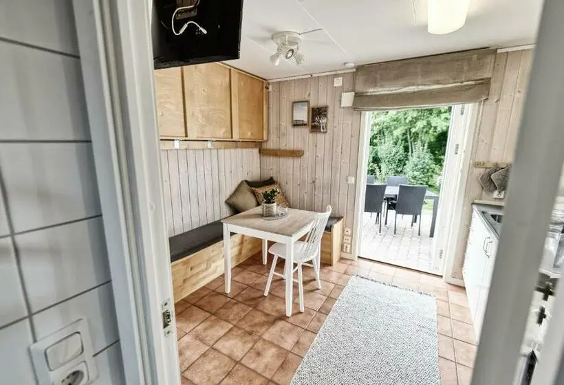 اتاق استاندارد یک نفره, Apelviken Lägenhetshotell