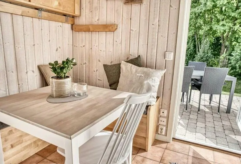 اتاق استاندارد یک نفره, Apelviken Lägenhetshotell