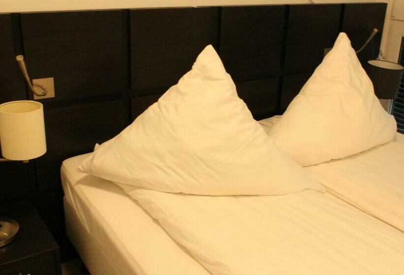 高级大房间, Lovely Studio Cologne West   Neues Momomotel