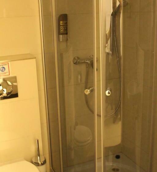 标准间, Lovely Studio Cologne West   Neues Momomotel