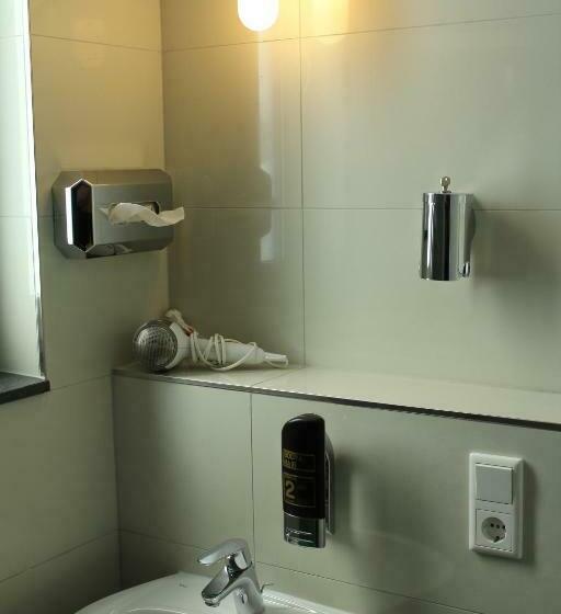 标准间, Lovely Studio Cologne West   Neues Momomotel