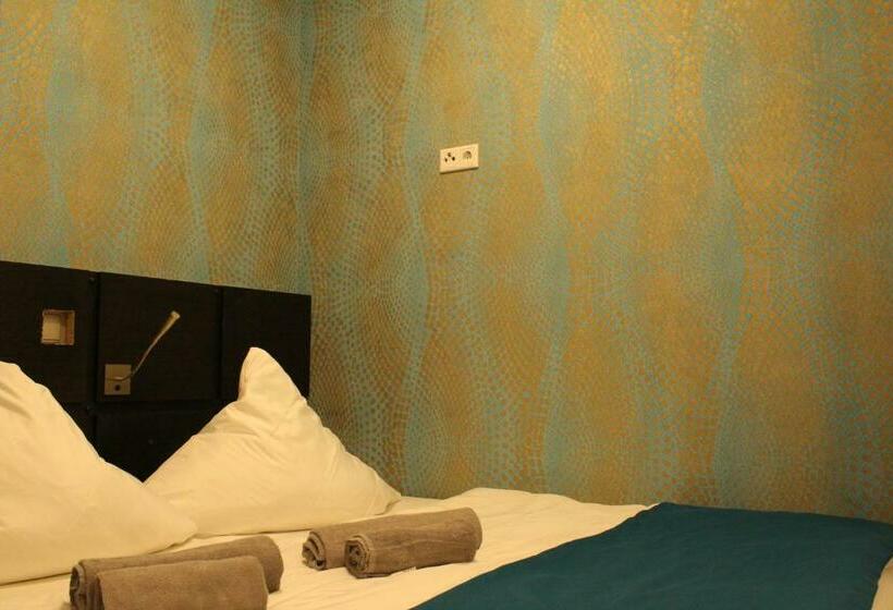 标准间, Lovely Studio Cologne West   Neues Momomotel