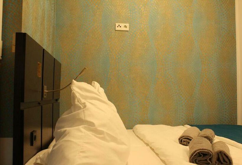 标准间, Lovely Studio Cologne West   Neues Momomotel