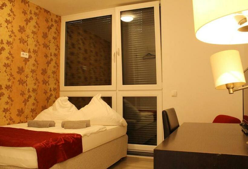 标准间, Lovely Studio Cologne West   Neues Momomotel