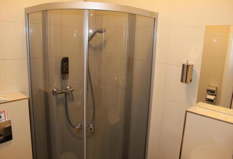 标准间, Lovely Studio Cologne West   Neues Momomotel