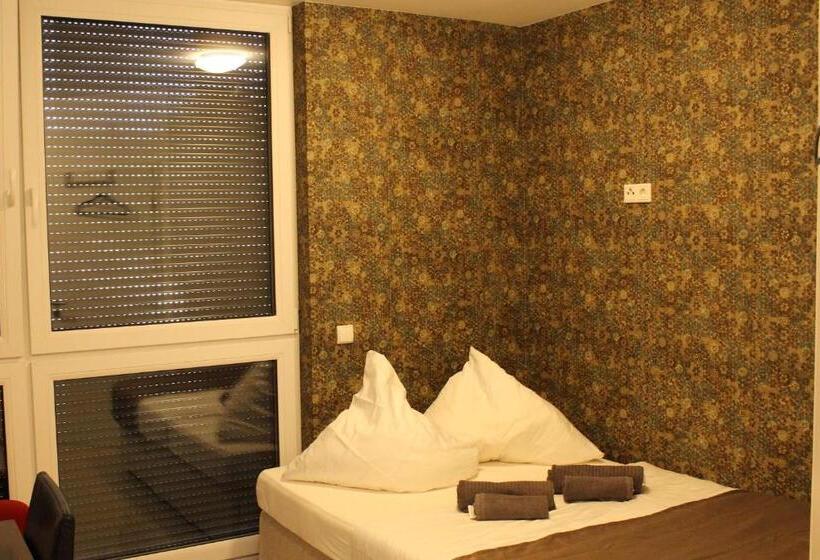 标准间, Lovely Studio Cologne West   Neues Momomotel