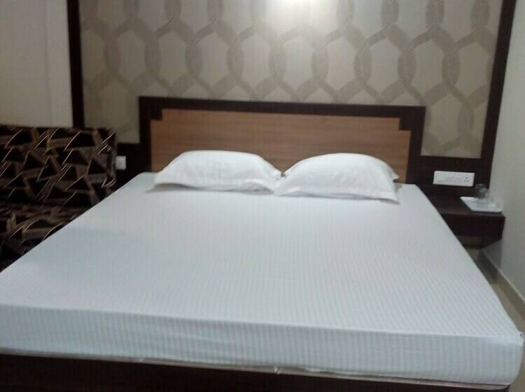 Deluxe Værelse, Pp Palace