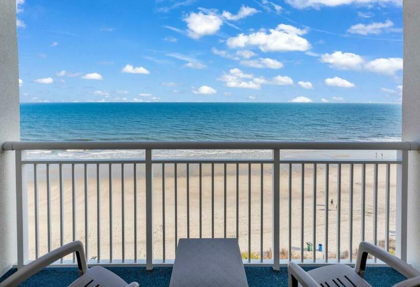 سوییت, Sandy Beach Resort