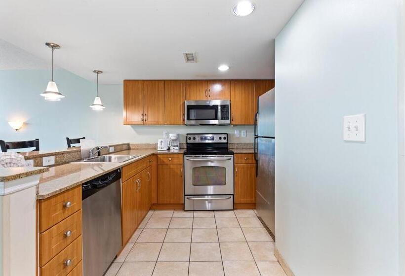 3 Bedroom Suite, Sandy Beach Resort