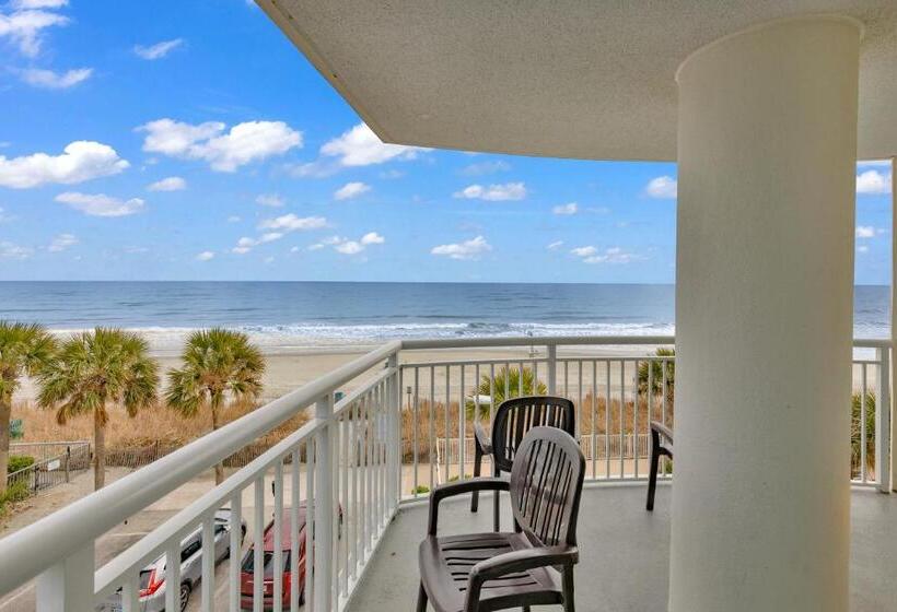 سوییت سوپریور با چشمانداز دریا, Sandy Beach Resort