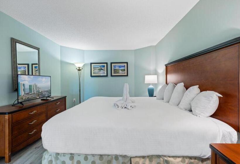 Deluxe Suite King Bed, Sandy Beach Resort