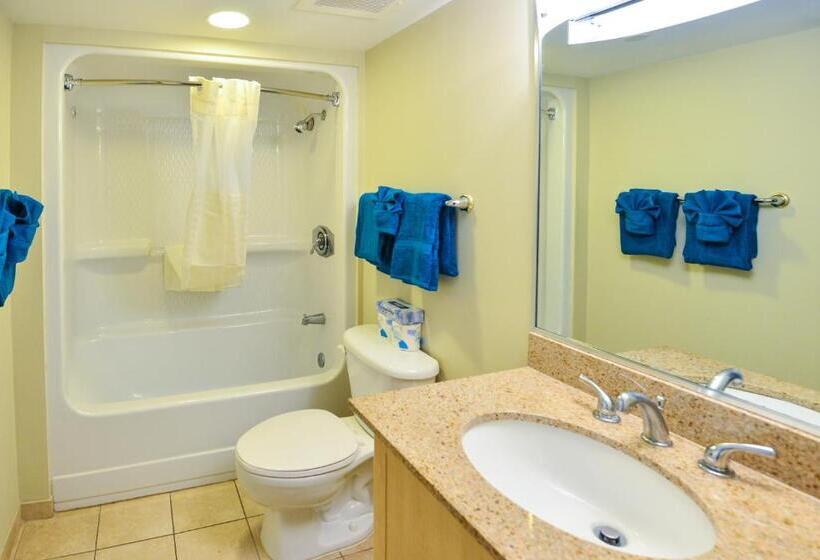 سوئیت 2 خوابه, Sandy Beach Resort