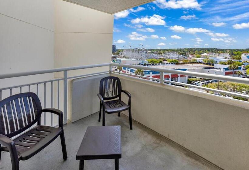 سوئیت 2 خوابه, Sandy Beach Resort