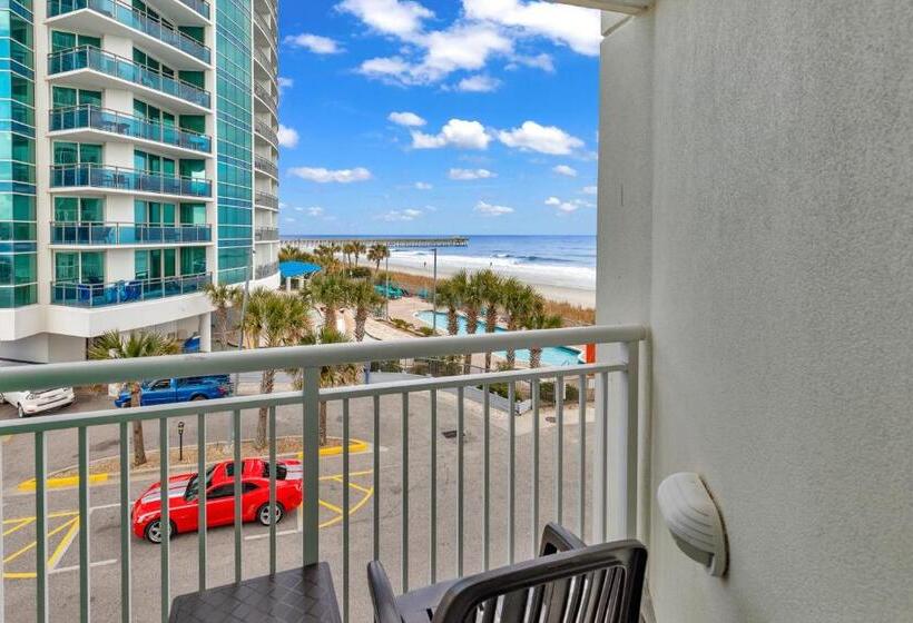 سوییت سوپریور با چشمانداز دریا, Sandy Beach Resort